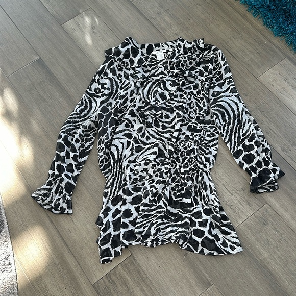 Zebra print. Unique. Lighht and sheer. - Picture 1 of 5